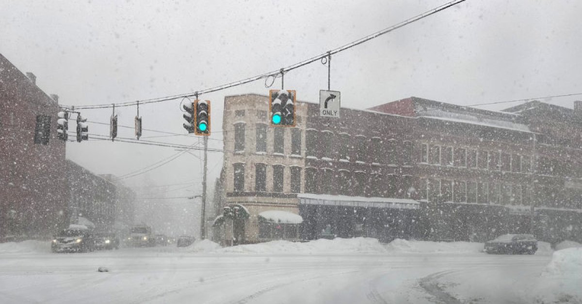New York’ta kar fırtınası paniği: Market rafları boş kaldı!