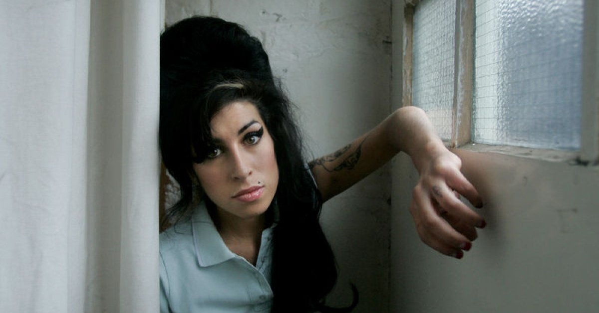 Amy Winehouse’un ikonik bale pabuçları Türk koleksiyonerde