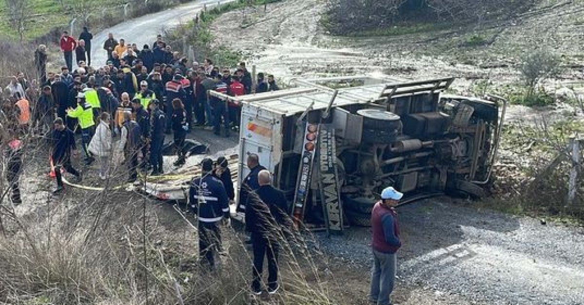 Son dakika: Aydın’da kamyonet tali yola yuvarlandı: 1 ölü, 2 yaralı