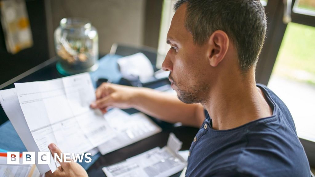 Vulnerable people missing out on benefits due to online tool, charity claims