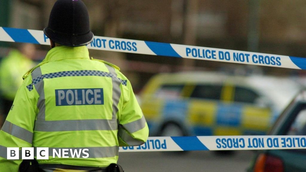 Police officers to be told they must get work licence or face dismissal