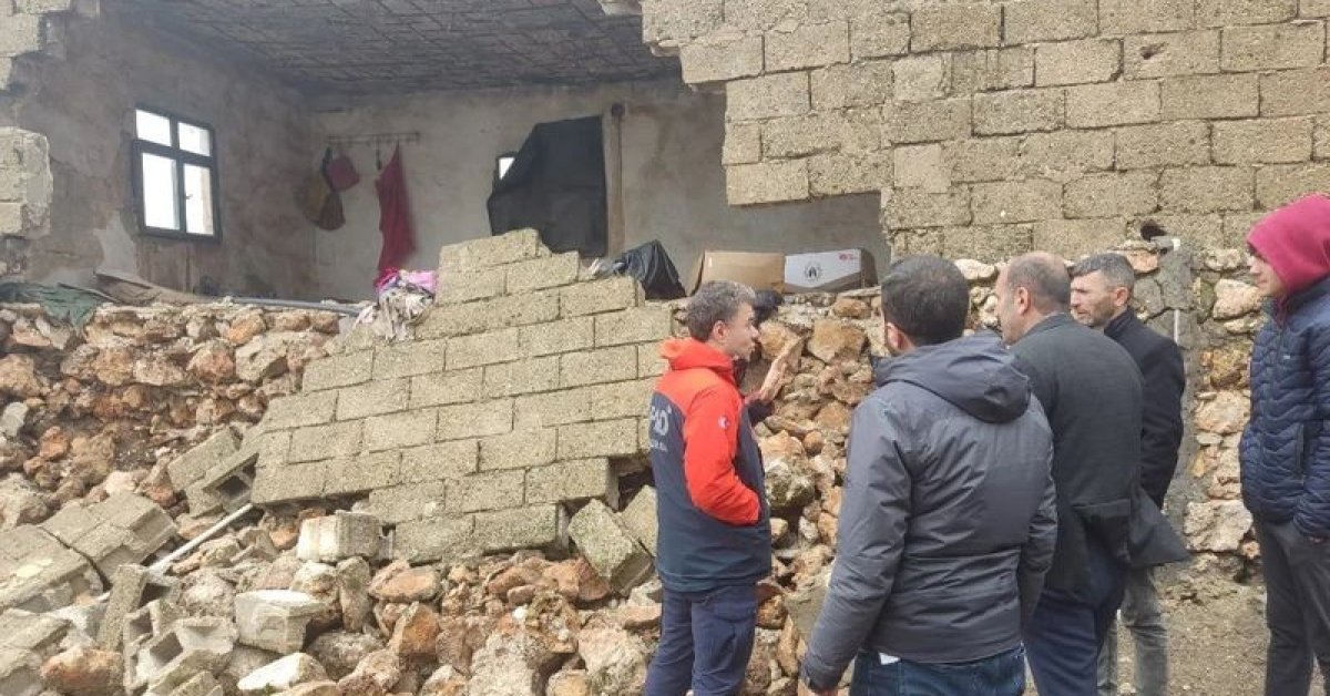 Son dakika: Şiddetli yağış Şırnak’ta bir konutun kısmen yıkılmasına neden oldu