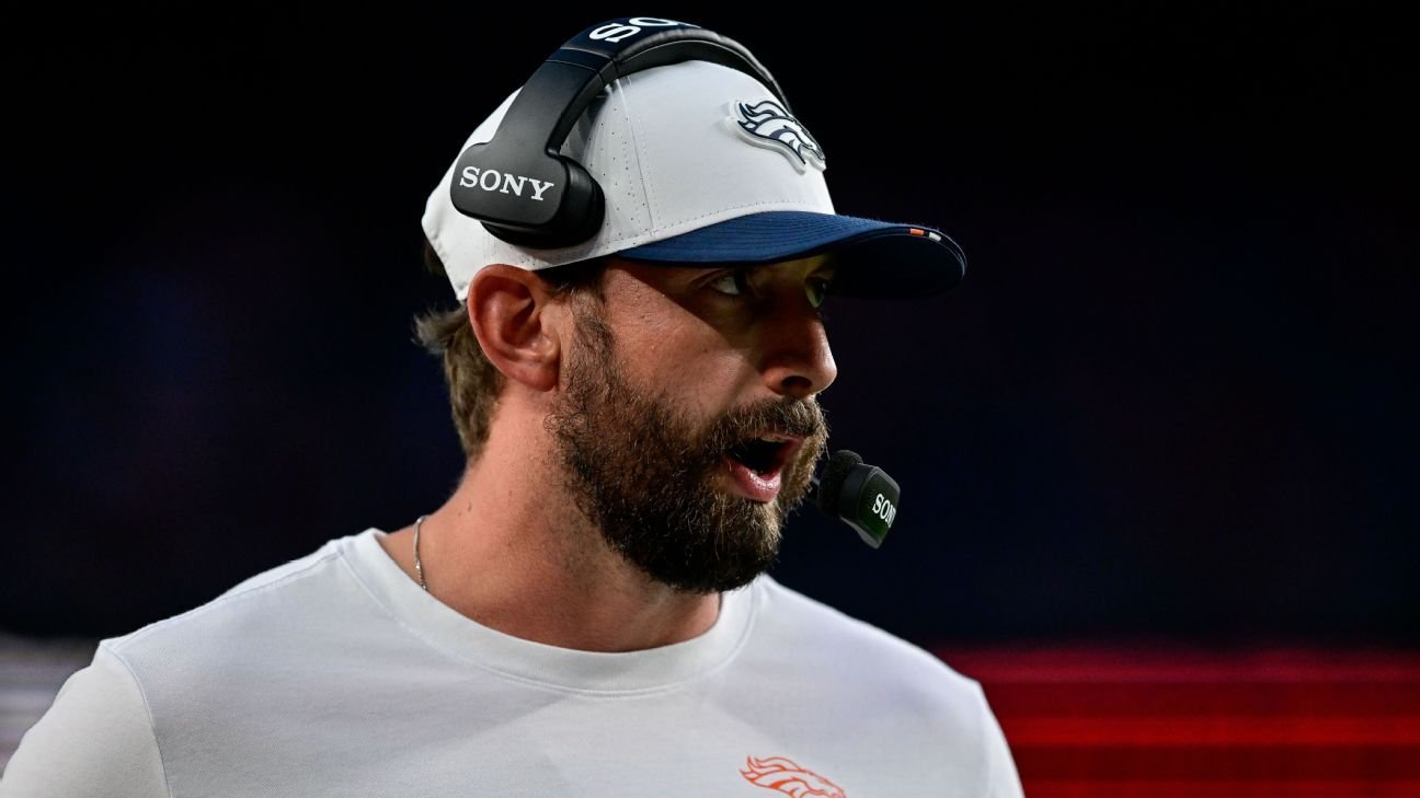 Broncos promote QB coach Davis Webb to OC position