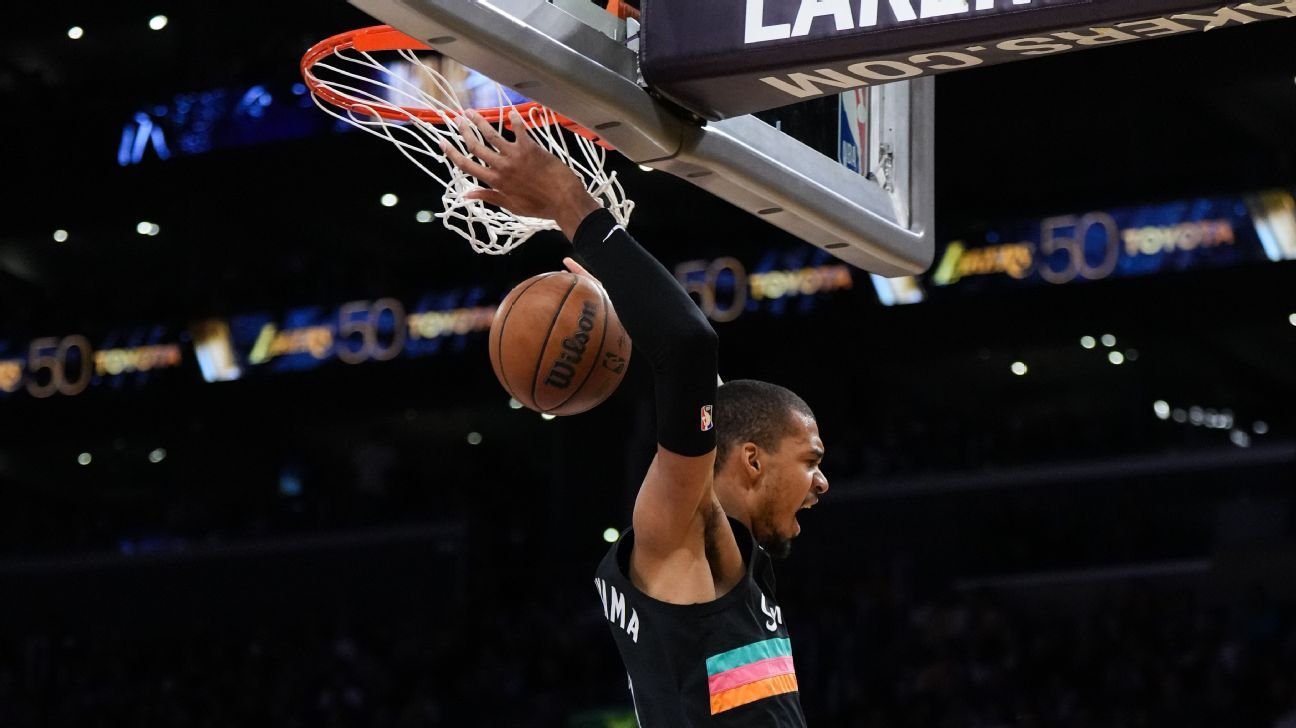 Spurs’ Wembanyama drops 40 in 26 minutes vs. Lakers, wanted more