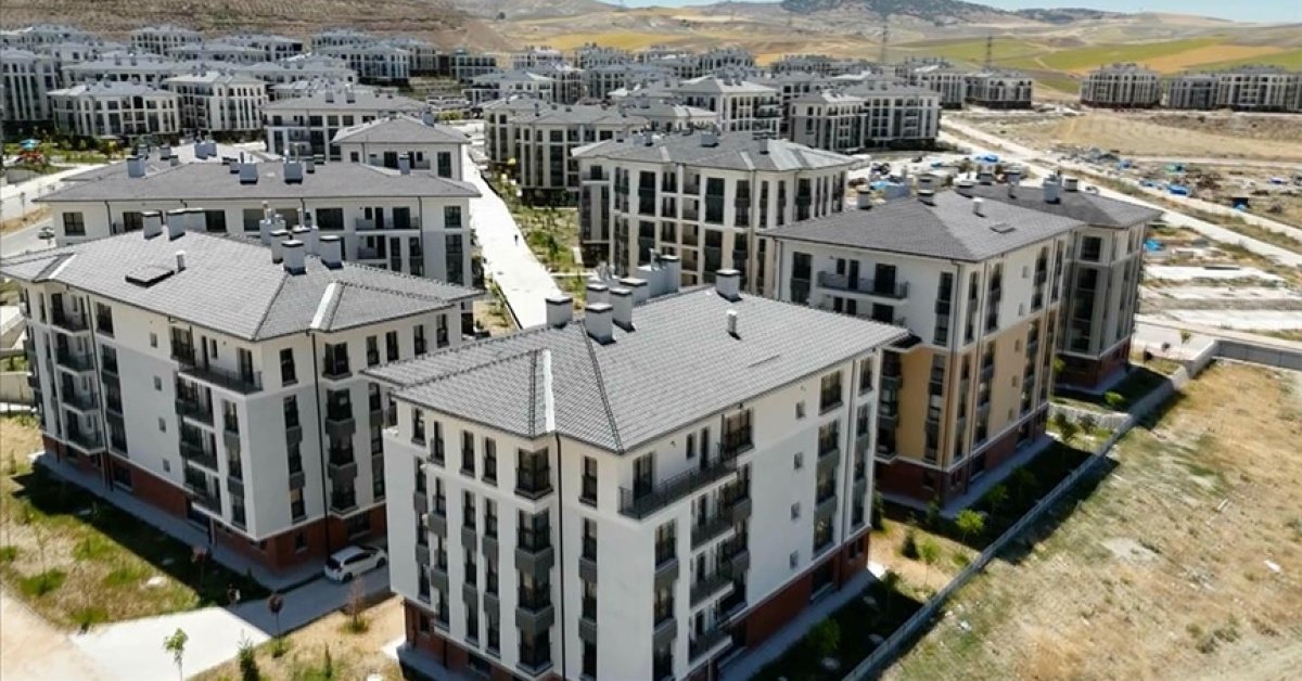 TOKİ İzmir kurası ne zaman? TOKİ 500 bin konut ile İzmir kura çekimi tarihi belli oldu mu, kabul edilenlerin isim listesi yayınlandı mı?