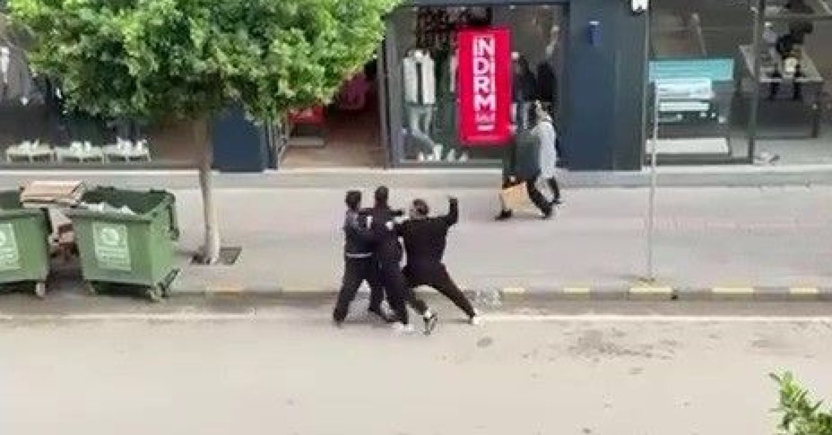 “Telefonumun ekranına baktın” kavgası! | Son dakika haberleri