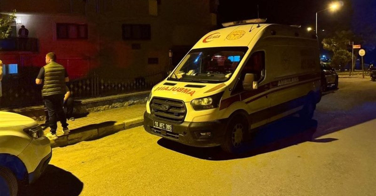 Uşak’ta gıda zehirlenmesi şüphesiyle 7’si çocuk 11 kişi hastaneye kaldırıldı