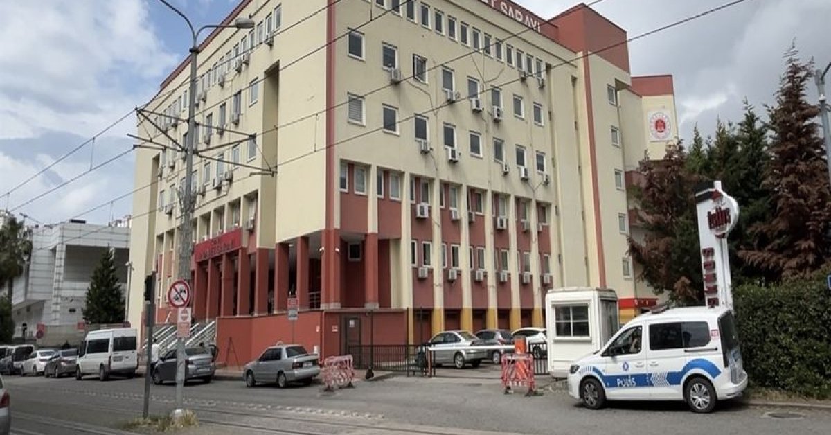 Adli emanetten 2 kilo altın çalınmış