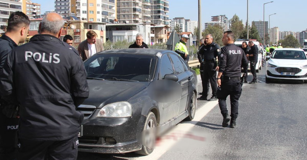 Araçta sır ölüm: Başından tüfekle vurulmuş halde bulundu