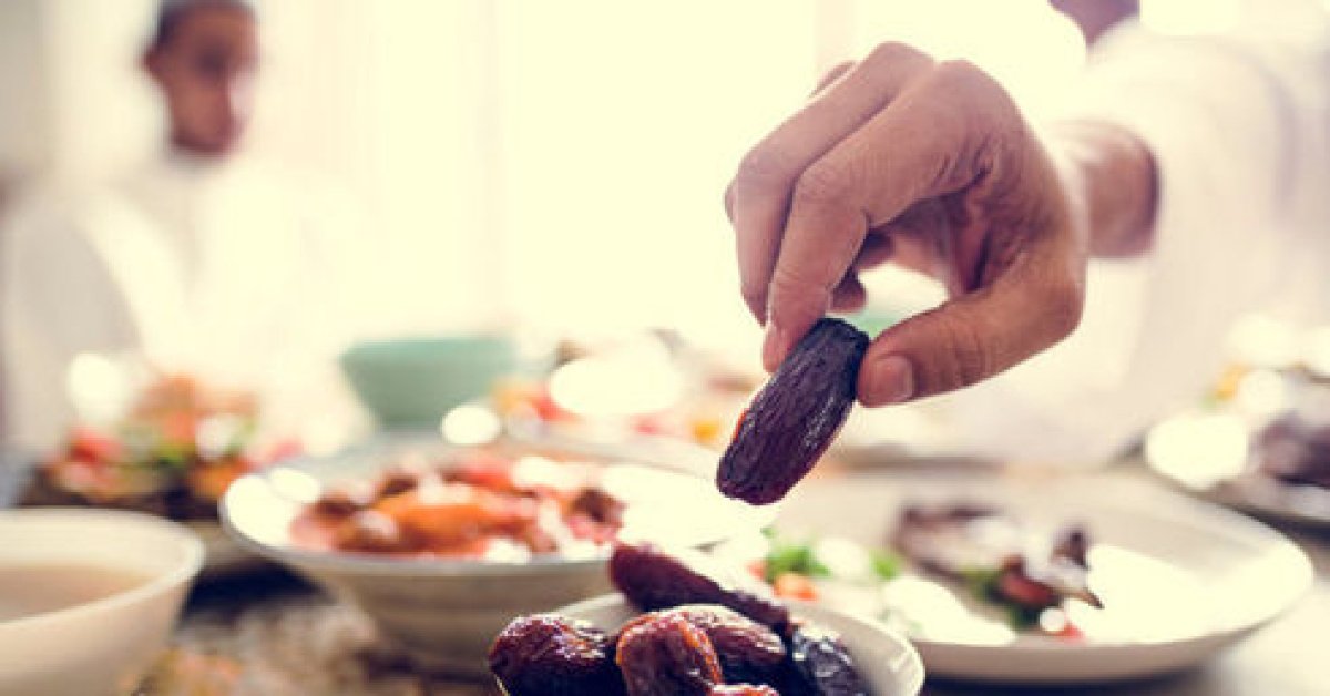 Oruç açarken hangi dualar ve sureler okunur ve nasıl niyet edilir?