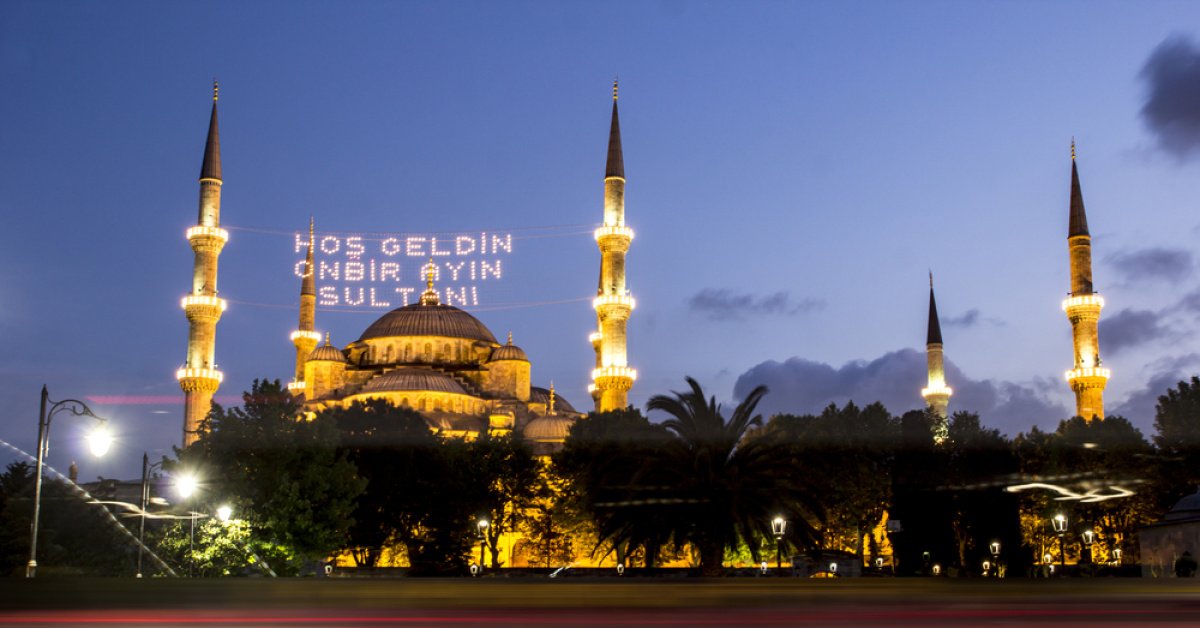 İstanbul İmsakiye 2026 – İstanbul’da iftar vakti ne zaman ve ezan saat kaçta okunuyor? İftar saati ve teravih saatleri (Diyanet Ramazan İmsakiyesi)