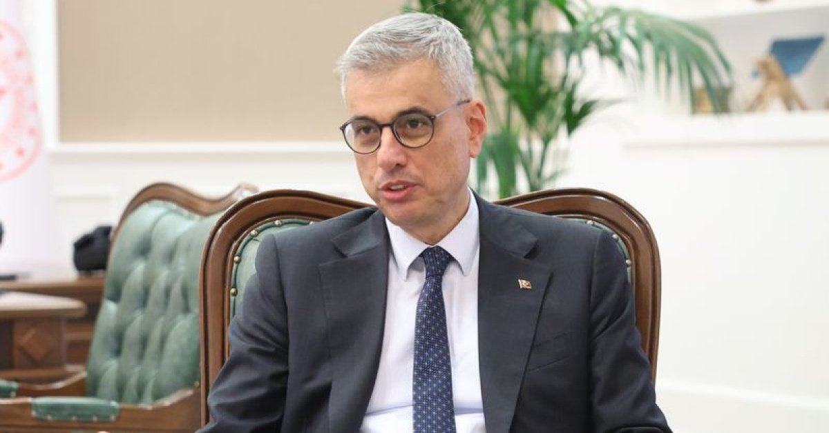 Sağlık Bakanı Memişoğlu, canlı yayında soruları yanıtladı