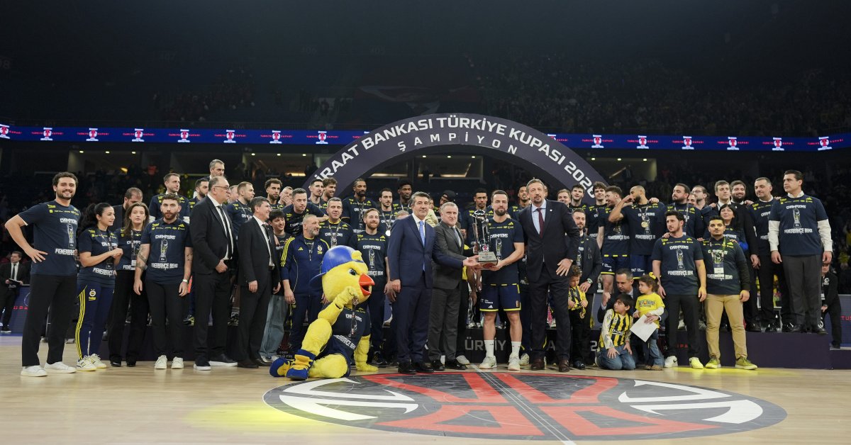 Fenerbahçe Beko kupasını aldı! – Basketbol Haberleri