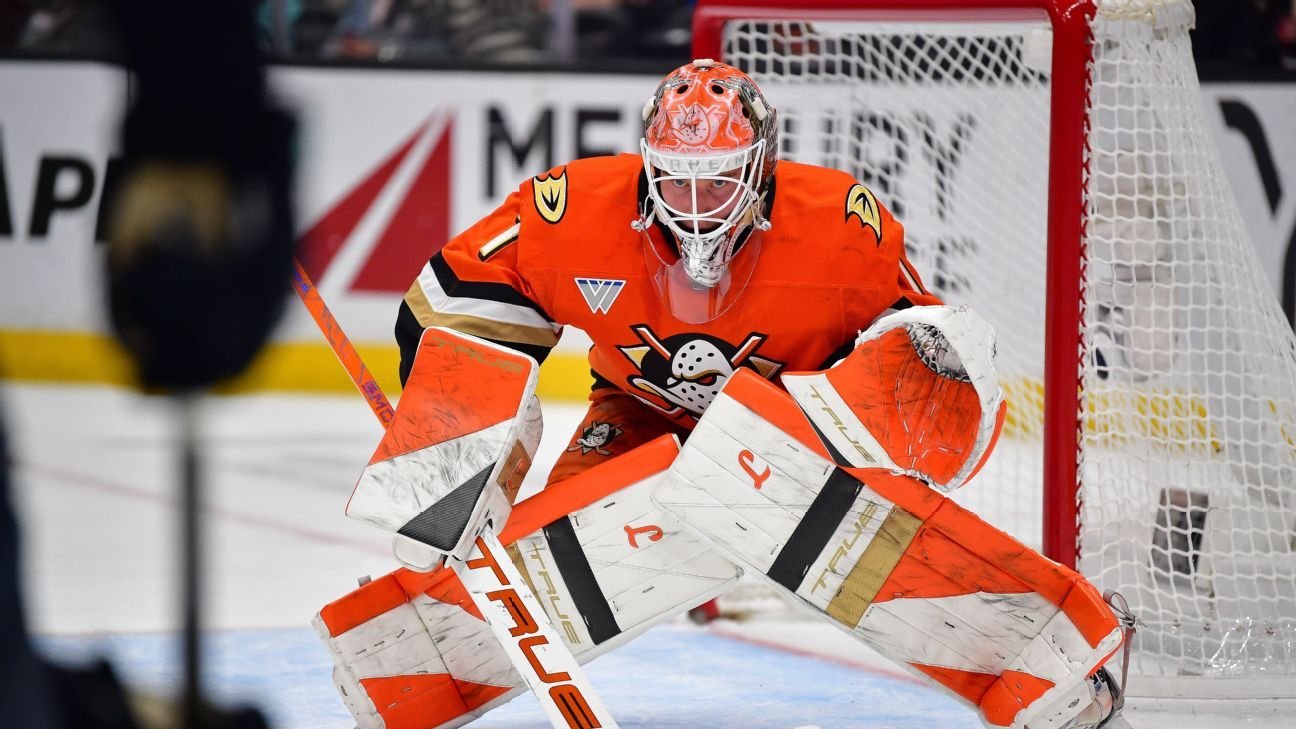 Fantasy hockey pickups: Add Dostal, Laferriere to your rosters as the NHL returns