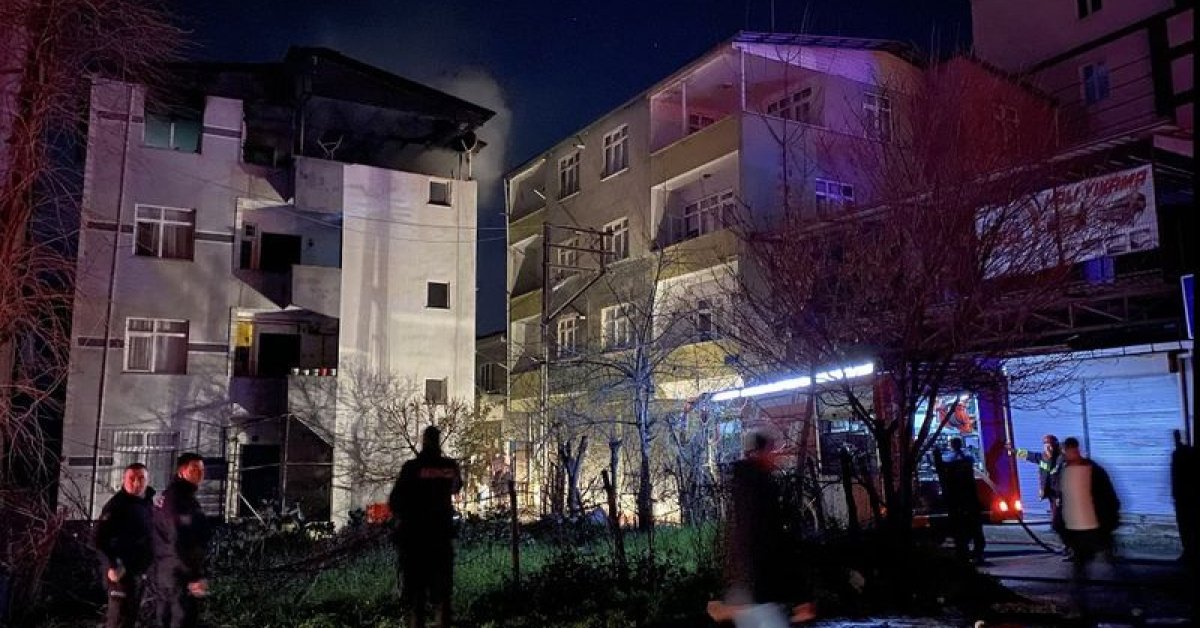 Evinde çıkan yangını söndürmek isterken yaralandı