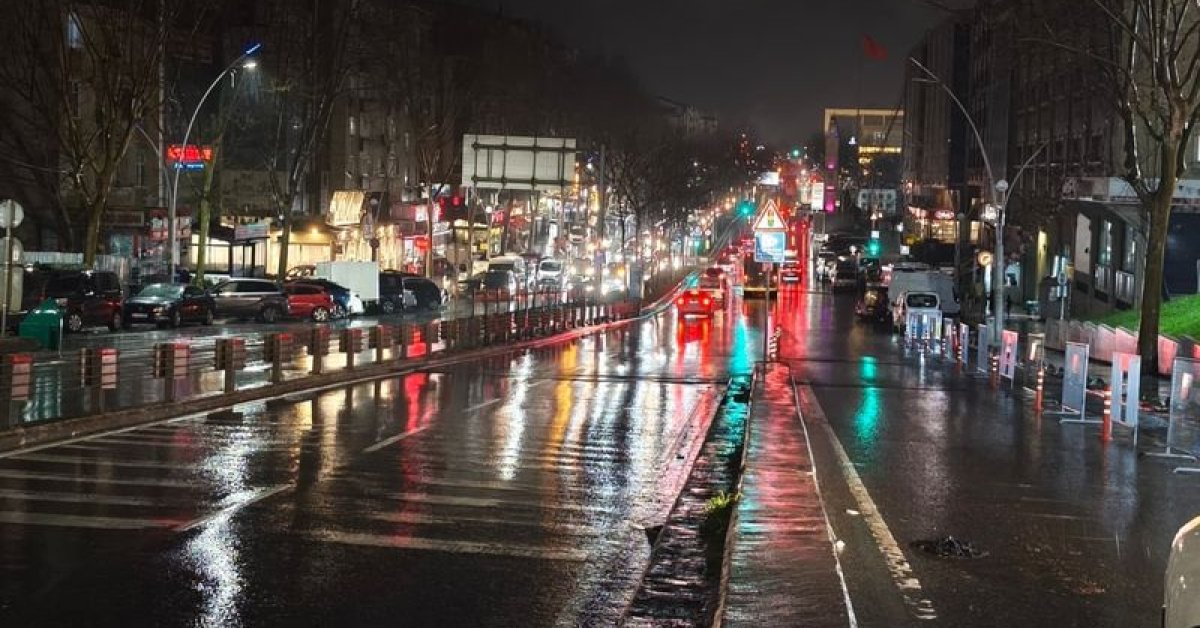 İstanbul’un bazı bölgelerinde sağanak etkili oluyor
