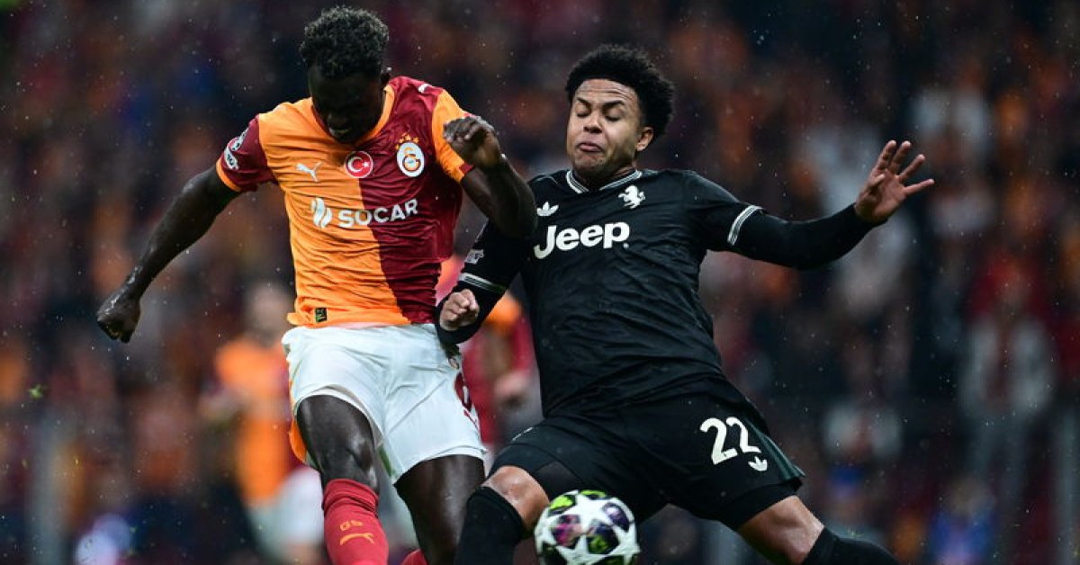 Juventus-Galatasaray maçında Lloyd Kelly kırmızı kart gördü