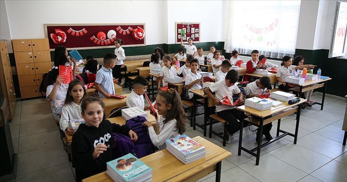 2. Ara tatil tarihi ile Ramazan Bayramı ve ara tatil birleşti mi, kaç gün tatil olacak?