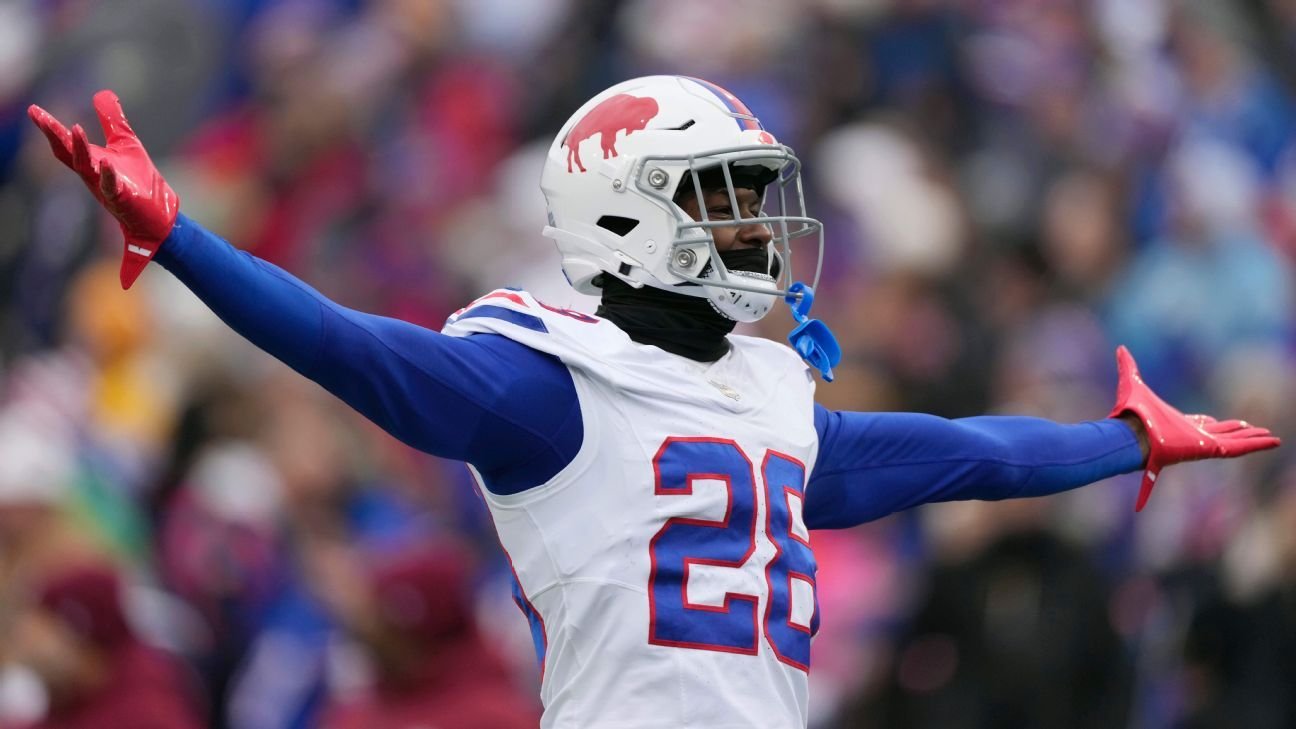 Source: Bills re-signing core special teamer Sam Franklin Jr.