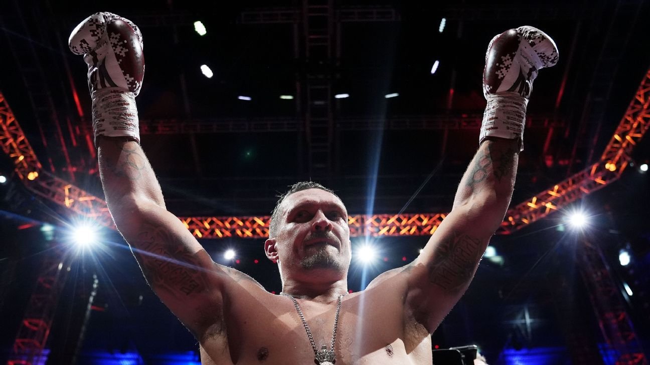 Usyk to defend WBC title vs. kickboxer at the Pyramids of Giza
