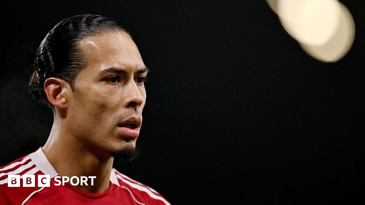 Virgil van Dijk says pundits have ‘duty of responsibility’ to current players