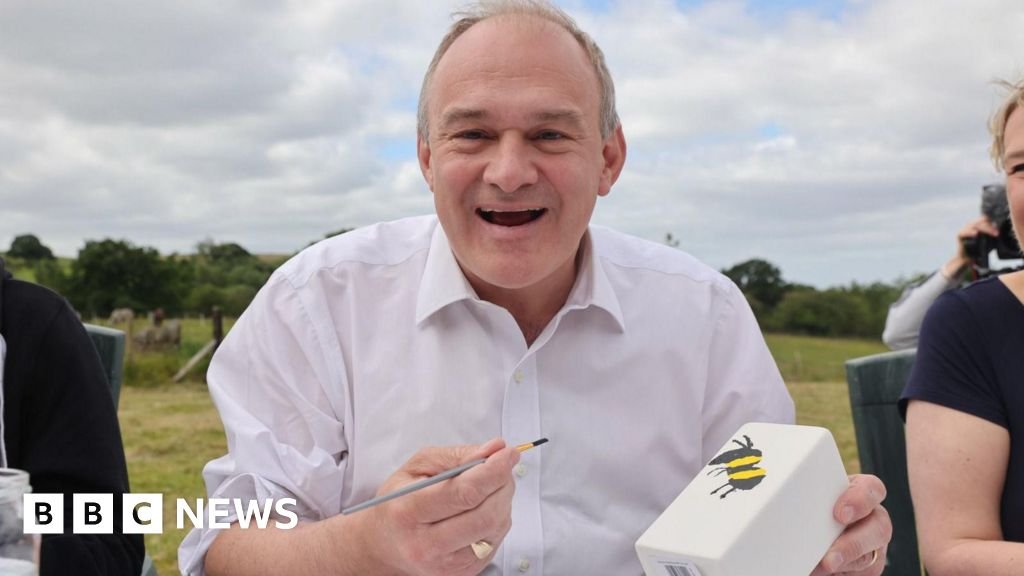 Hobbies could hold key to beating loneliness, say Lib Dems