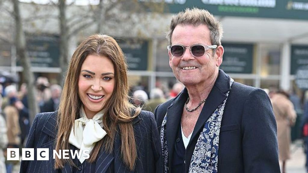 Stars offer support after husband of influencer Lorna Luxe dies