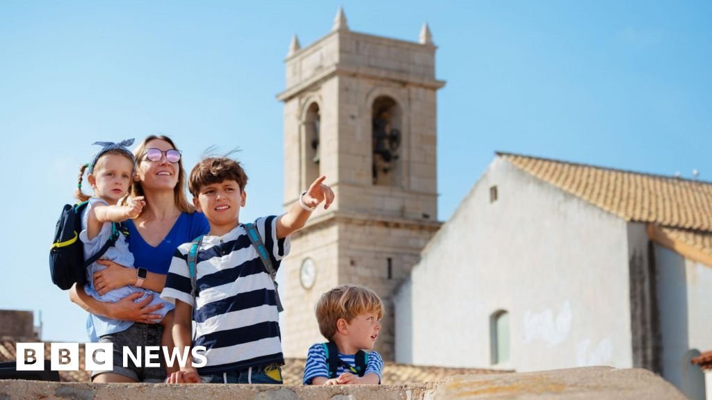 Rise in half-term holiday bookings after rainy January