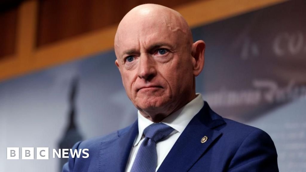 US Senator Mark Kelly tells BBC he will 'seriously consider' White House run