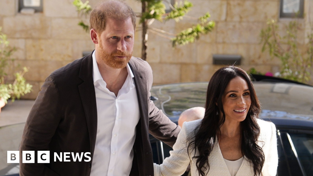Harry and Meghan arrive in Middle East for summit on refugees' needs