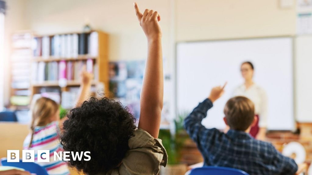 Government aims to halve attainment gap for disadvantaged students