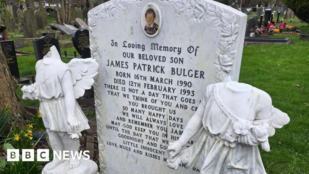 Donations of £15k over James Bulger's grave damage