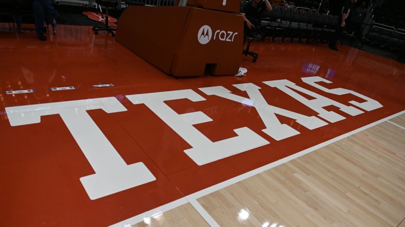 Texas joins No. 1s in projected women’s NCAA tournament seeds