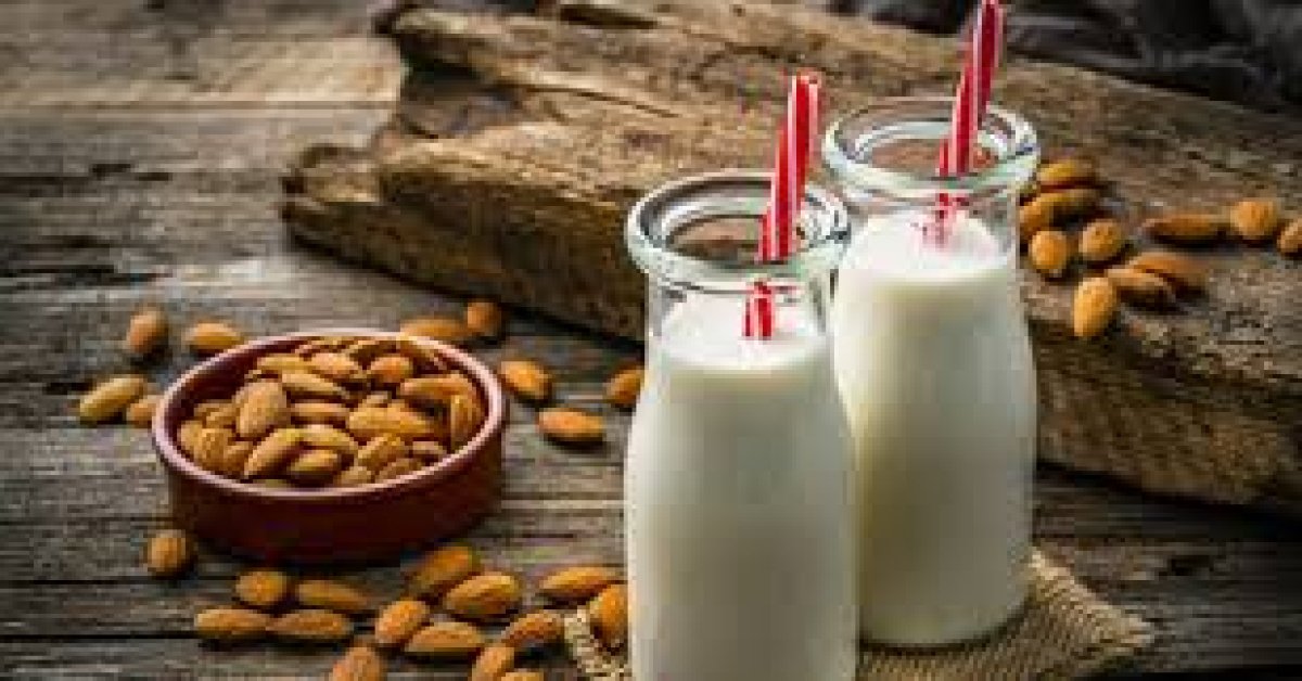 Evde Badem Sütü Nasıl Yapılır? Doğal, Kolay ve Lezzetli Ev Yapımı Badem Sütü Tarifi