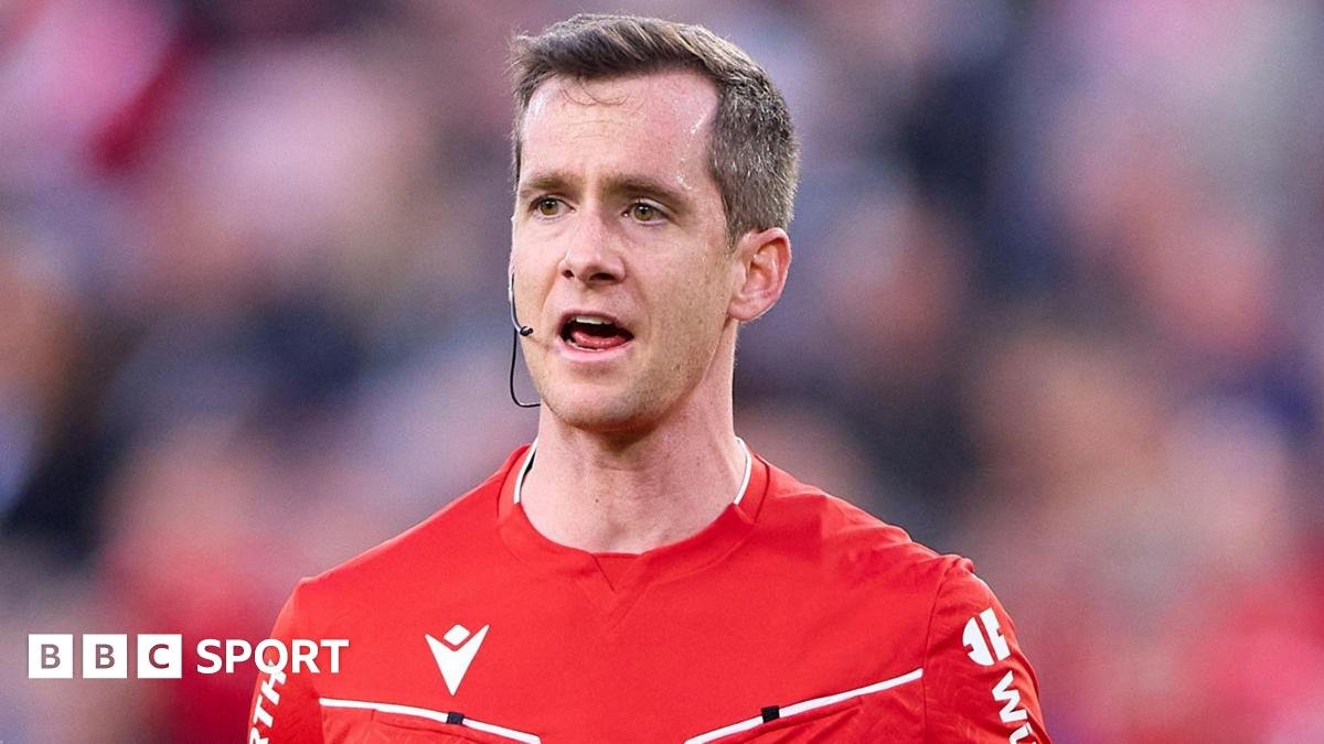 Racism protocol instigated by referee in La Liga game between Elche and Espanyol