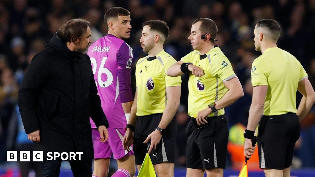 Leeds: Daniel Farke ‘will never jog again’ after red card
