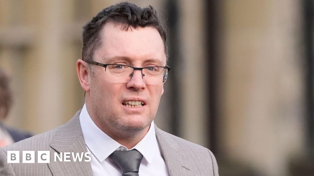 Man developed software to track wife before her death, jury told