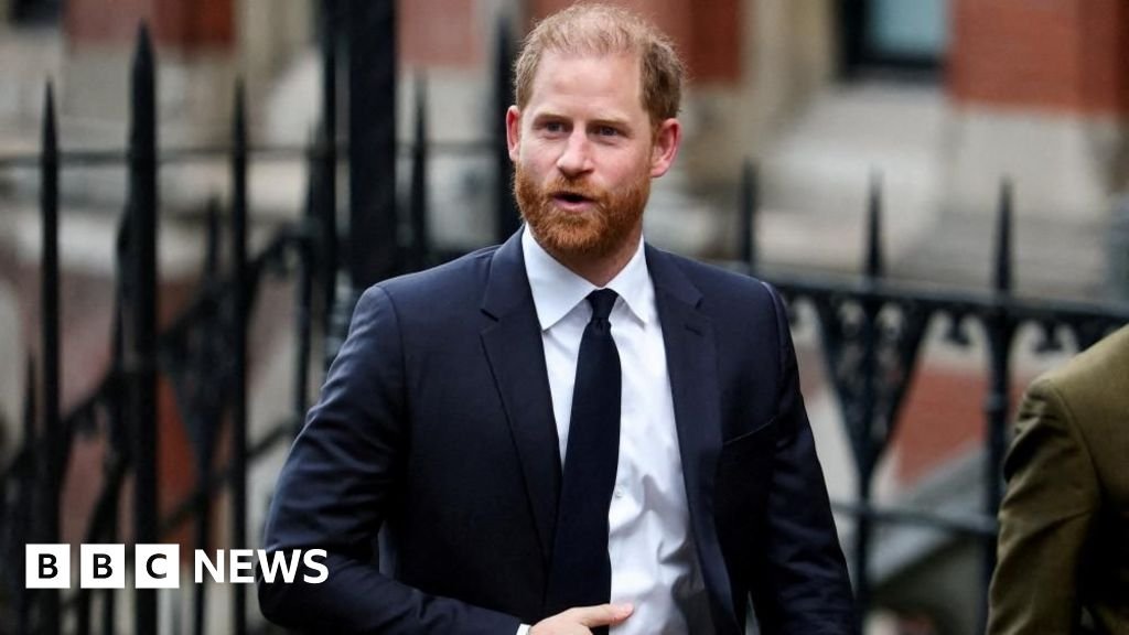 Daily Mail royal editor denies seeking Prince Harry flight details
