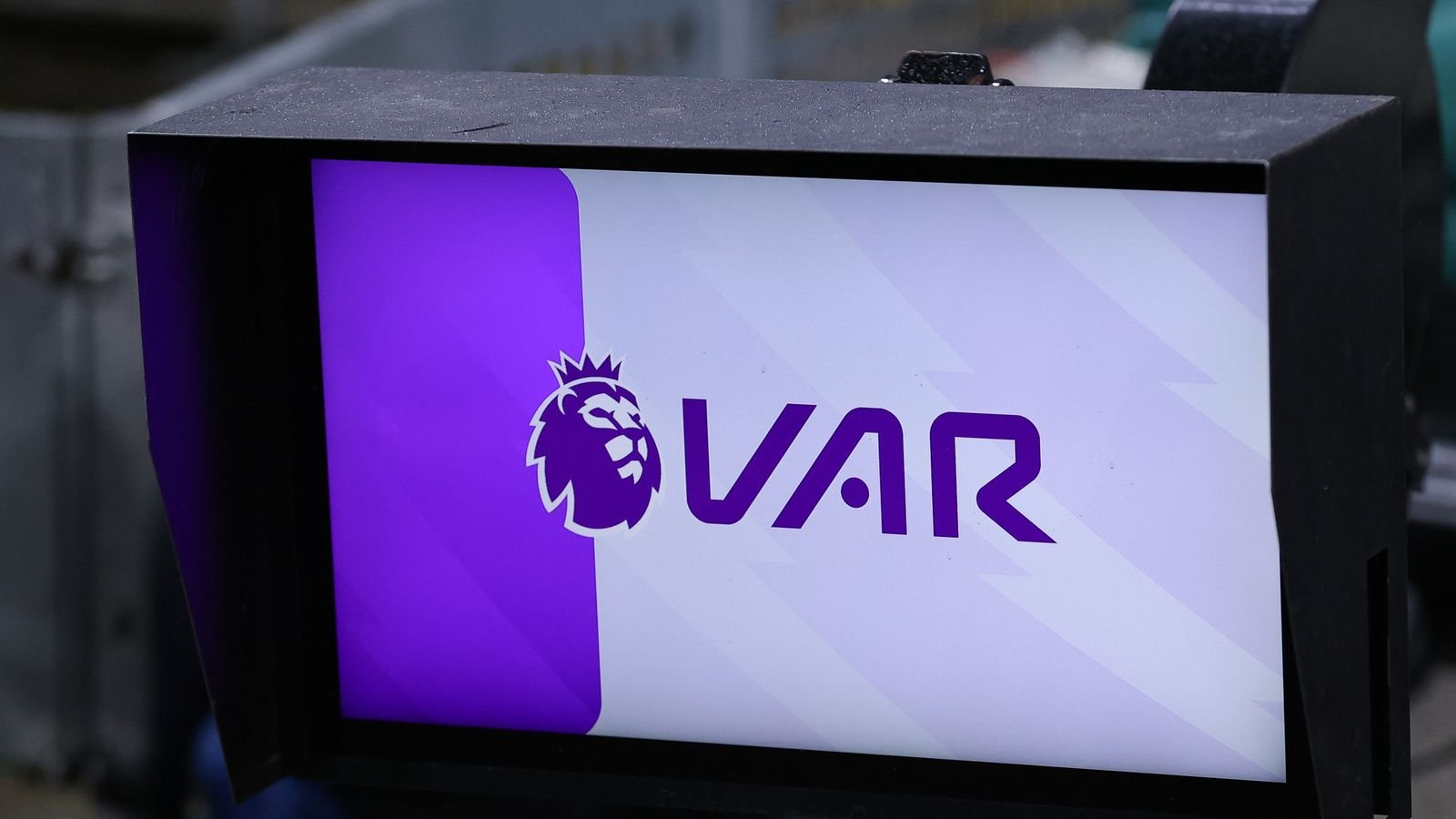 PL unlikely to adopt new VAR law change